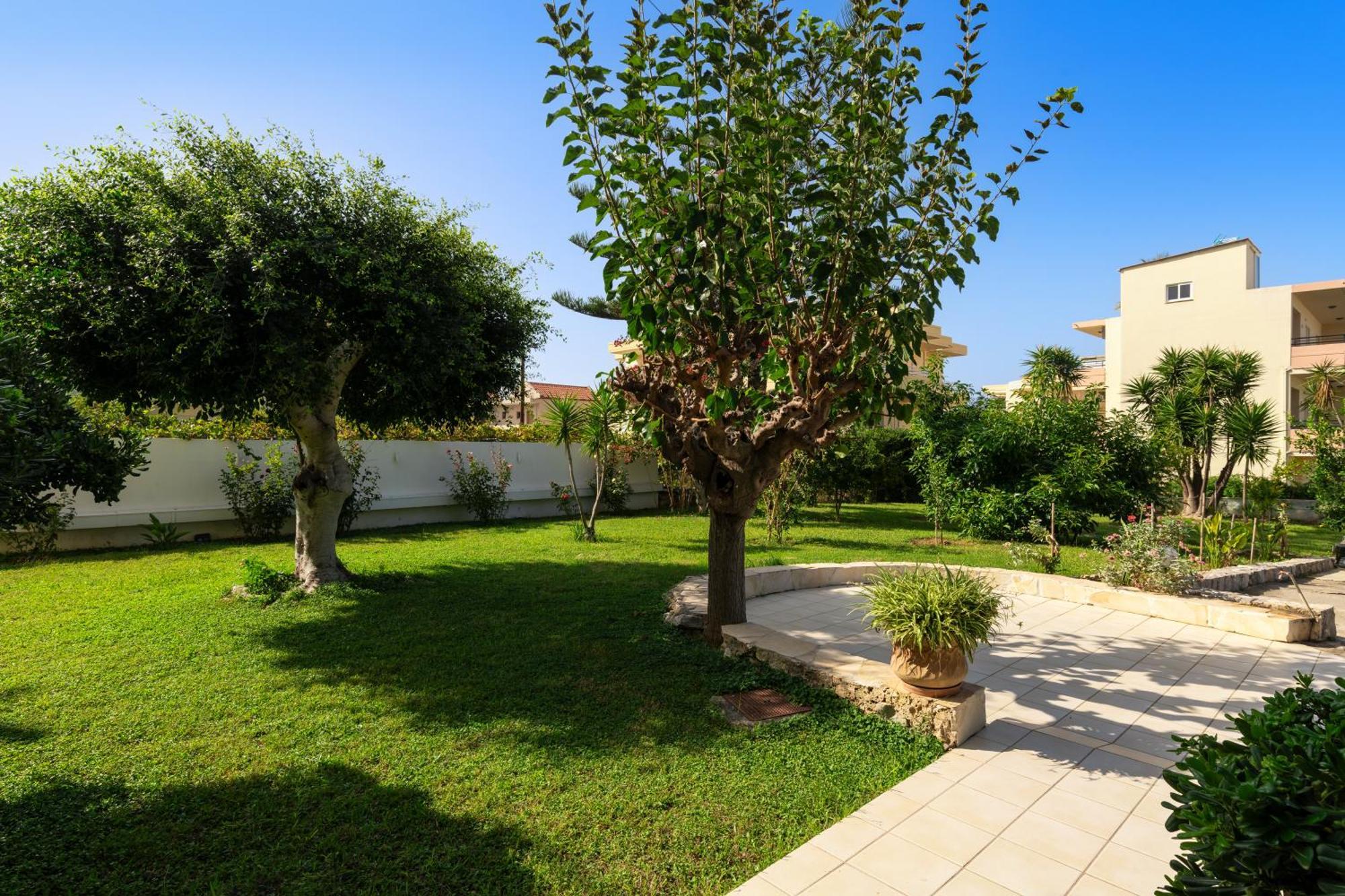 Evdokia Αpartments & Dimitra Village Агия-Марина Экстерьер фото